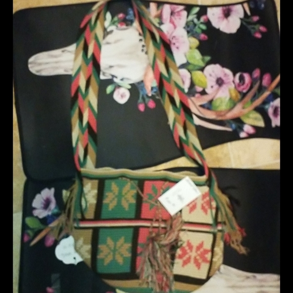 Cochella Handmade Hobo/Bucket Bag - Picture 1 of 4